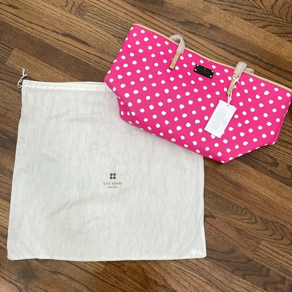 Kate Spade New York Bondi Road Harmony Baby Bag in Pink and Cream Dots